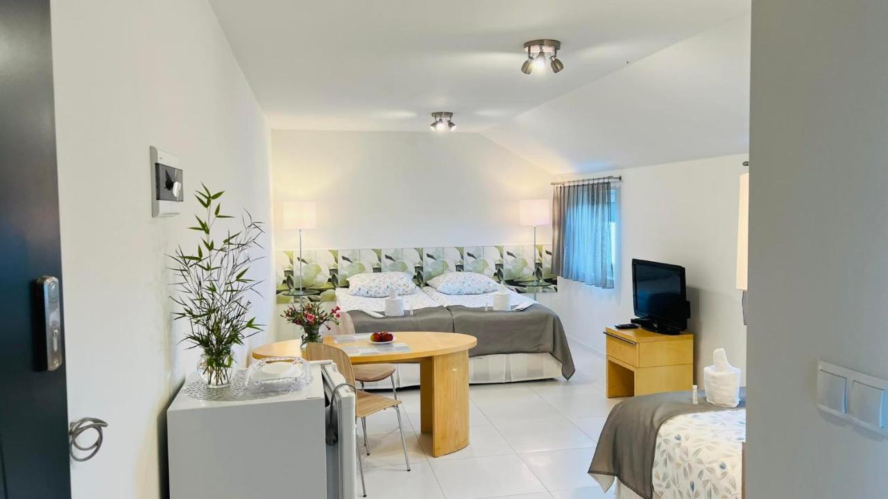 Hotel Azyl Legnica Zewnętrze zdjęcie